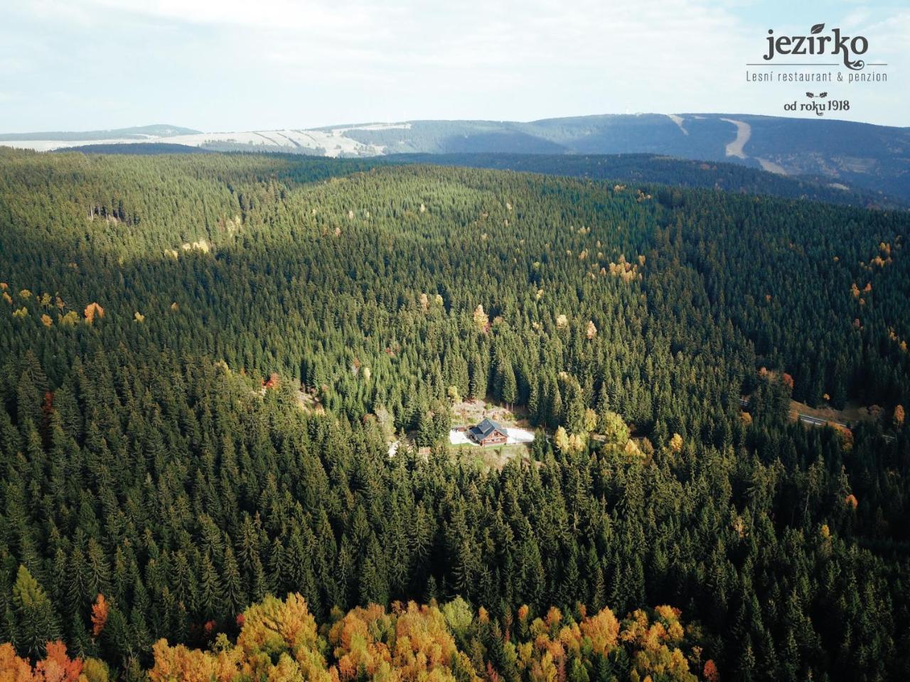 Jezirko Lesni Restaurant & Penzion Jáchymov Dış mekan fotoğraf